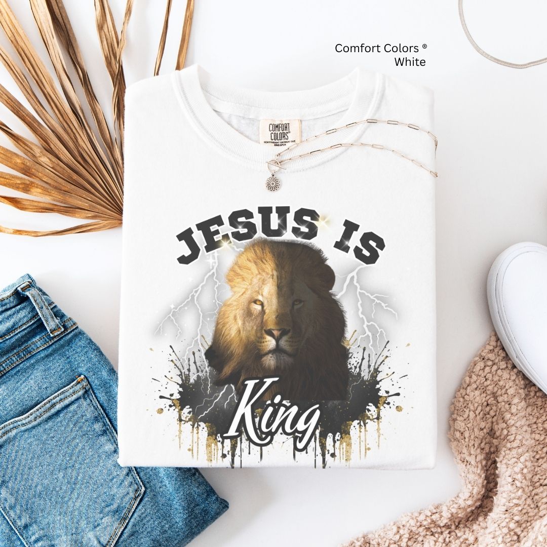 Jesus is King Lion Unisex Tshirt